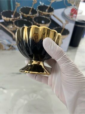 NEW in Box Luxury Black & Gold Ceramic Dessert Bowls - Set of 6